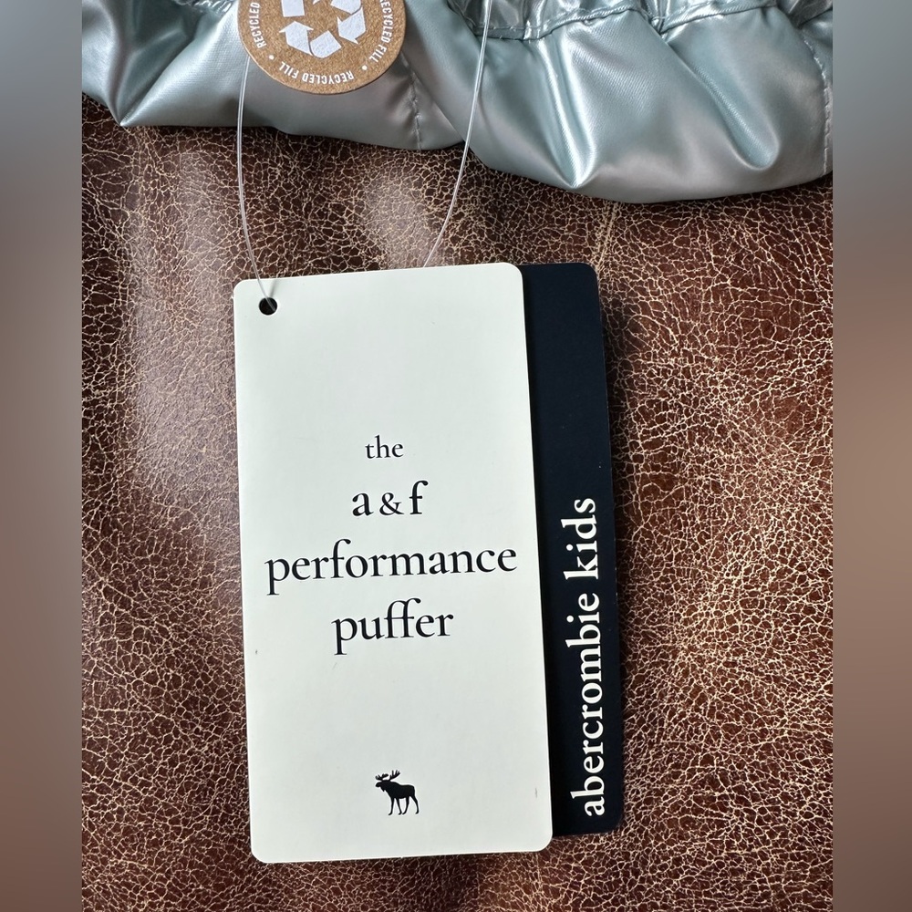 Abercrombie & Kids Performance Puffer - Picture 9 of 10